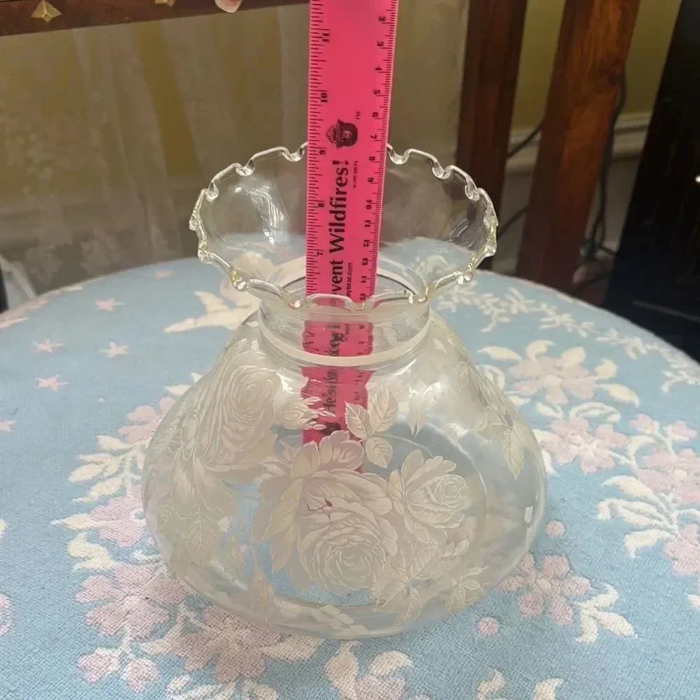 VINTAGE Elegant *GWTW* Glass Hurricane Shade with White Floral Design